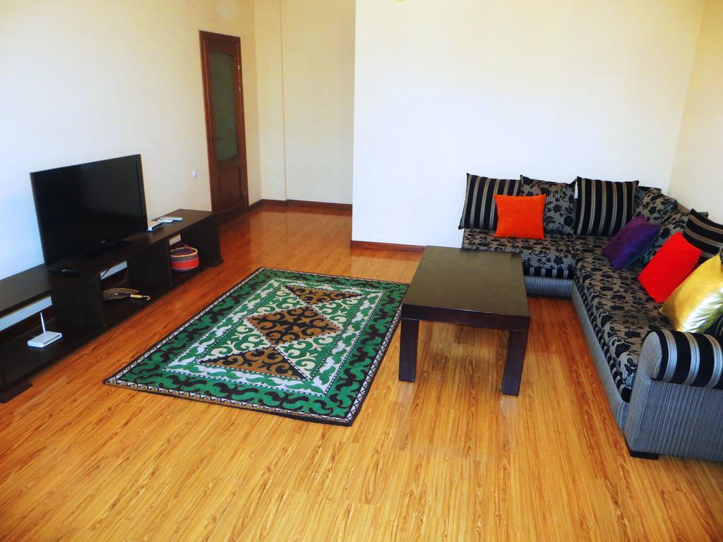 Bishkek House Apartament Esterno foto
